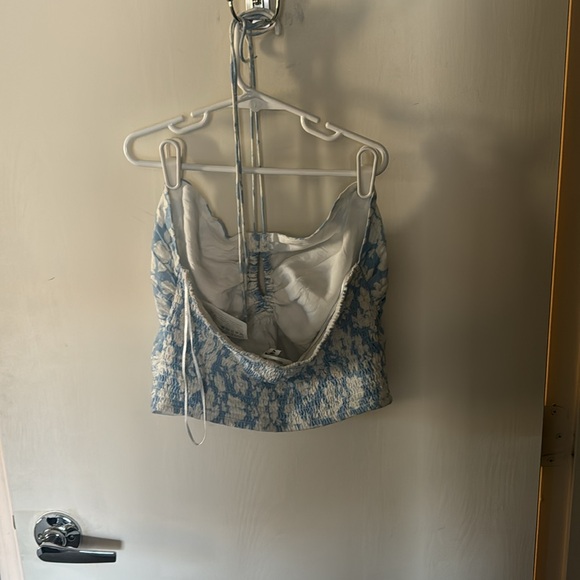 Abercrombie beach halter top - Picture 2 of 4